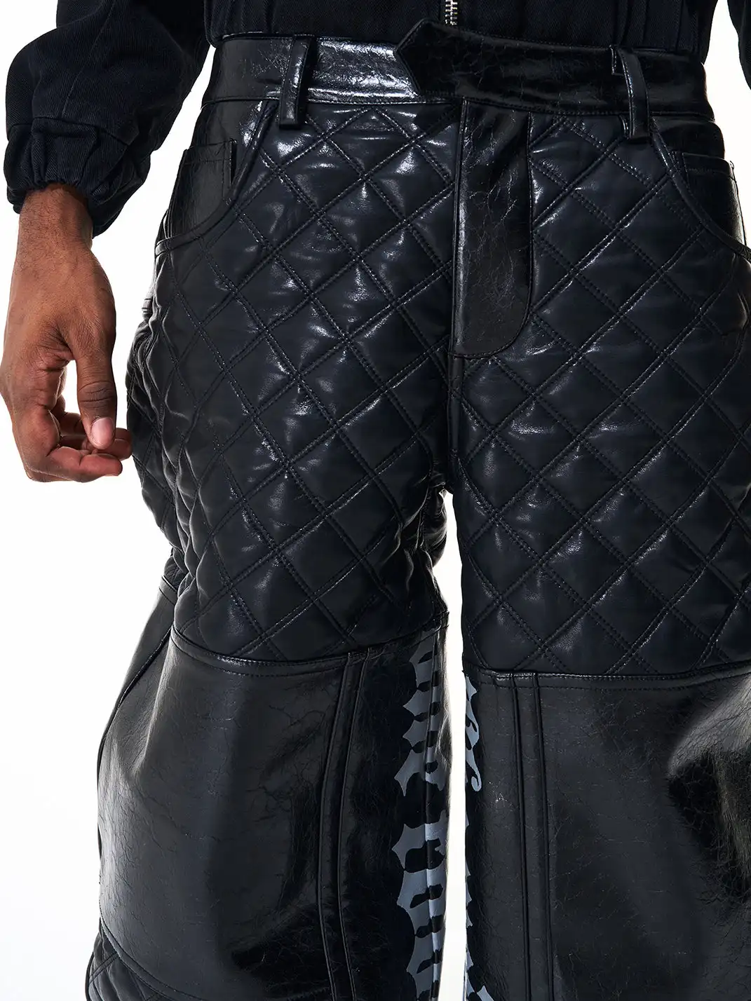 Fourth3ex | Letter Print Quilted PU Pants