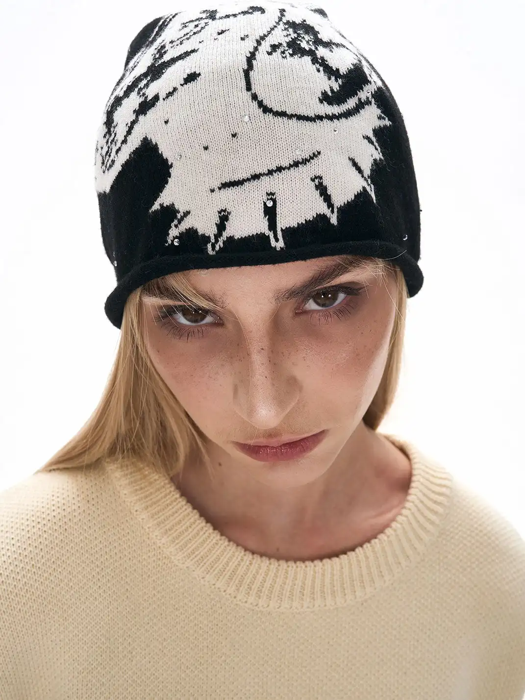 Fourth3ex | Punk Sausage Dog Embroidered Knit Hat