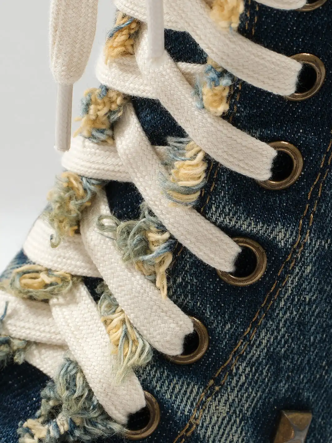 UnicornBlood丨Distressed Studded Canvas High Heels