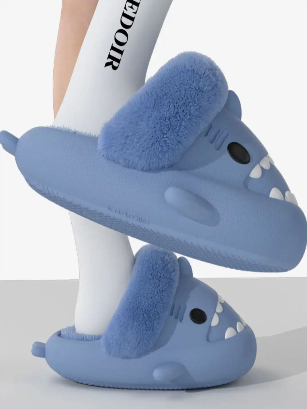 Chedoir | Shark Slippers with Detachable Lining