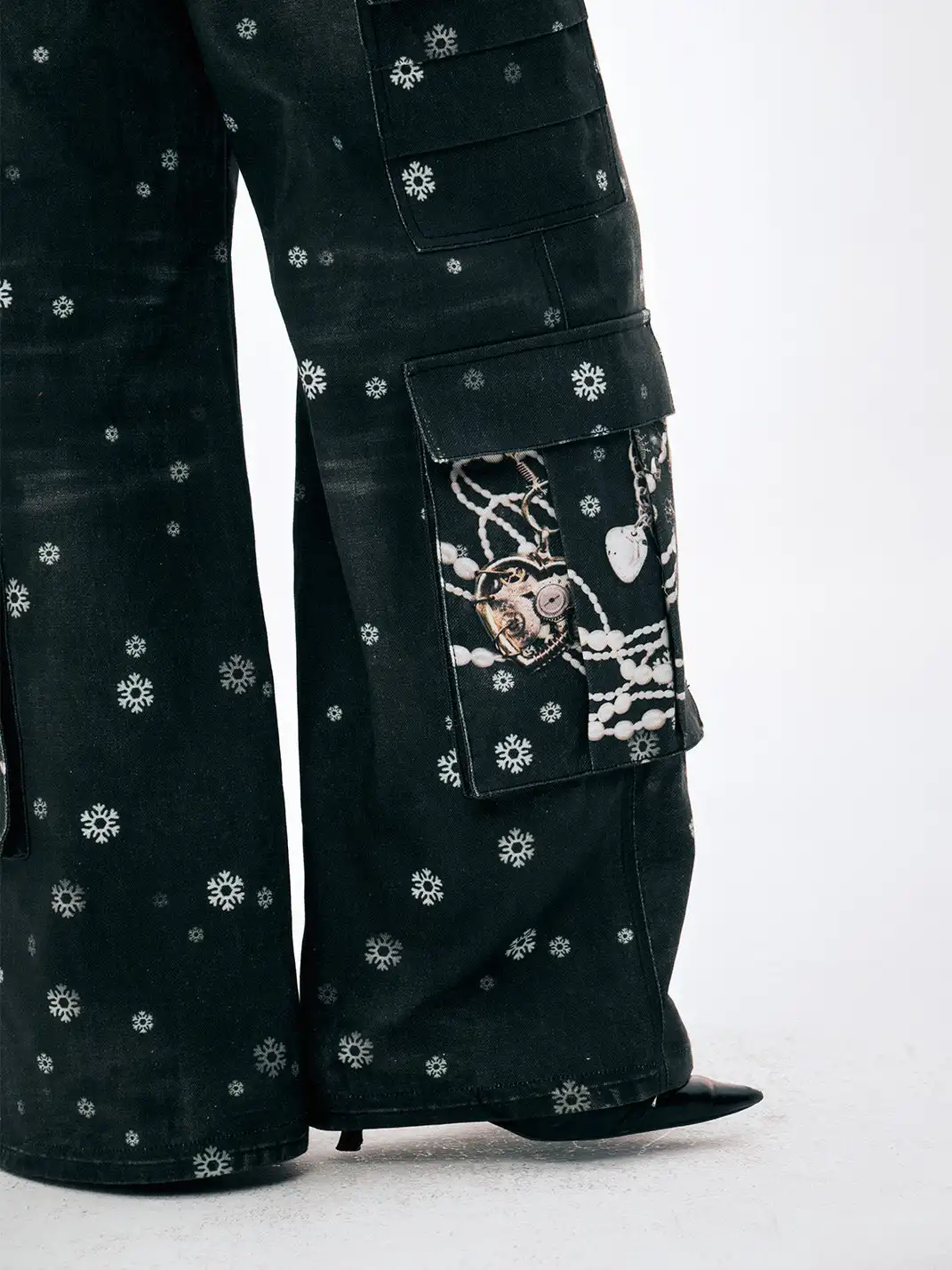 FayChui | Snowflake Print Wide-leg Cargo Pants