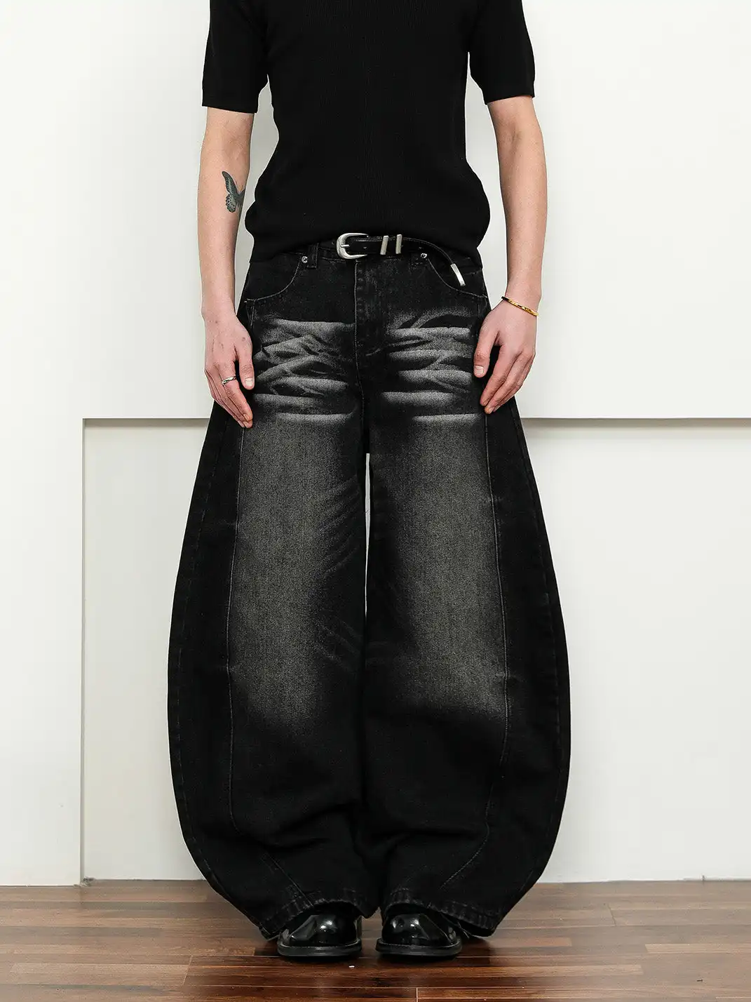 FLYOFF | High-Waisted Wide-Leg Distressed Denim Pants