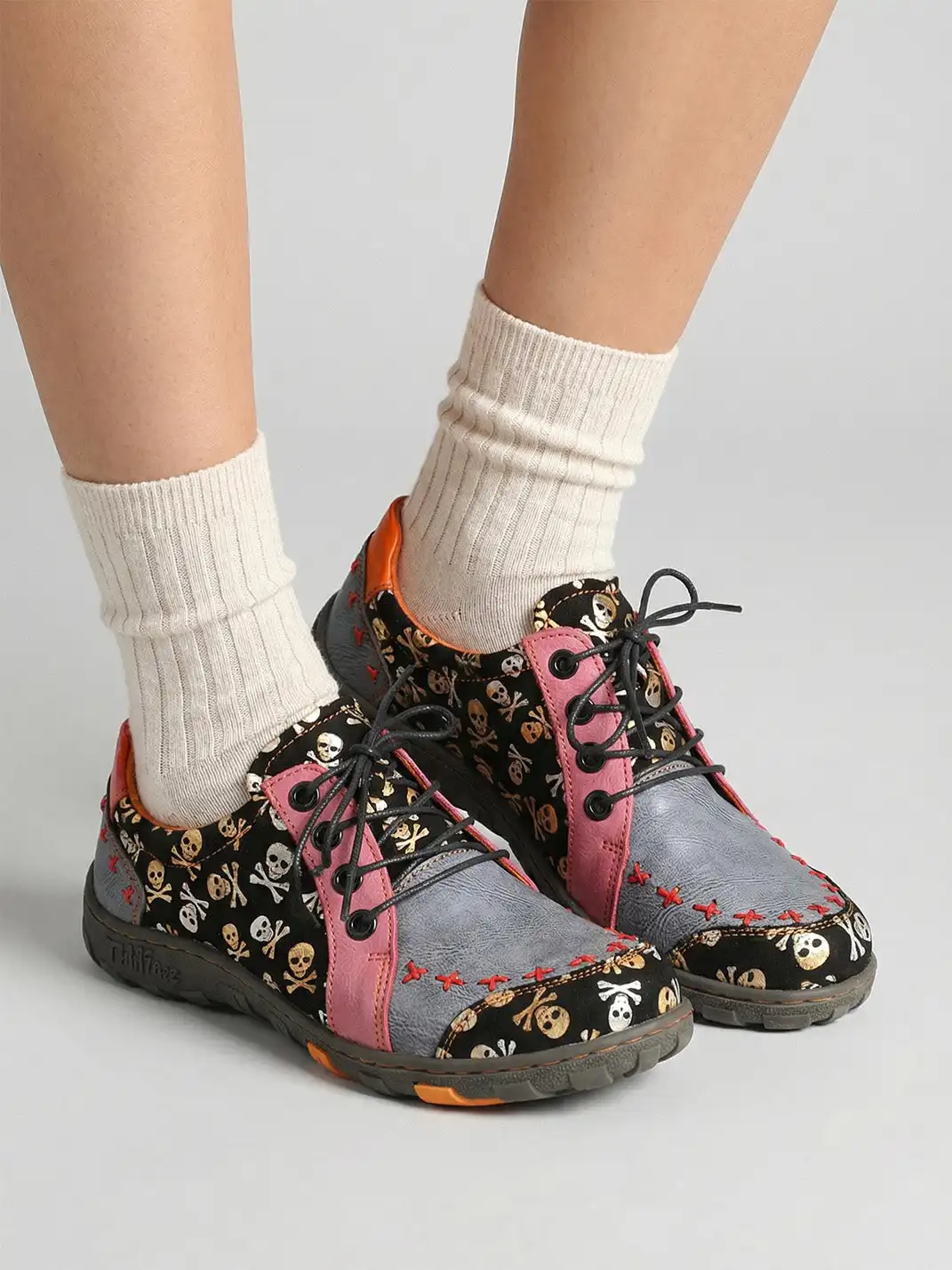 TMA EYES | Handcrafted Leather Skull Print Sneakers