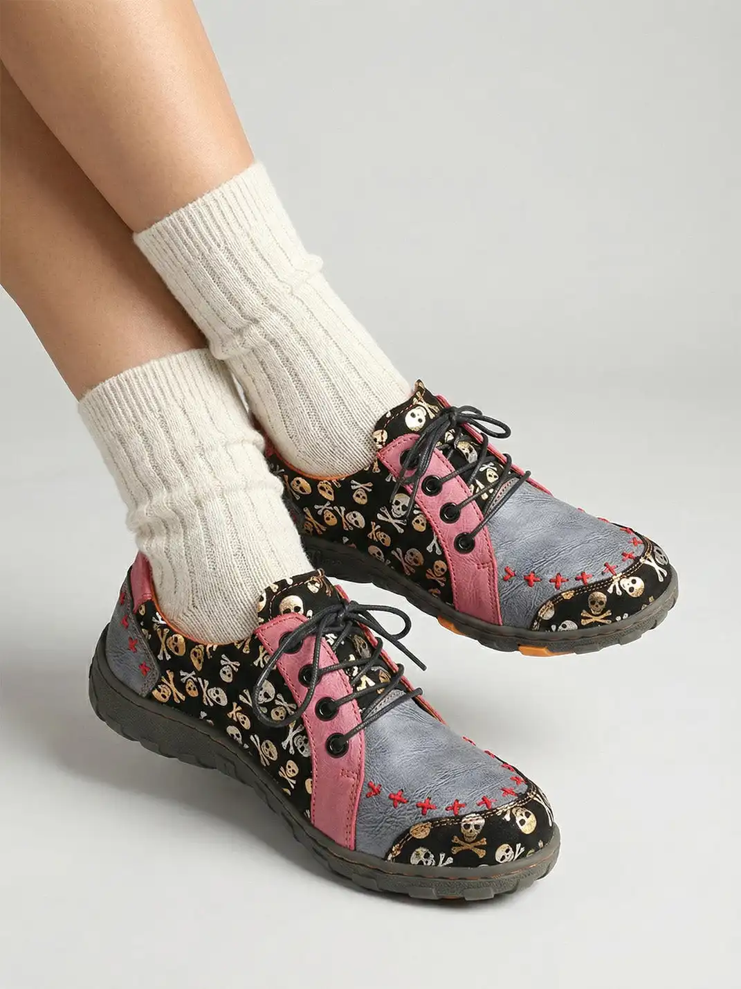 TMA EYES | Handcrafted Leather Skull Print Sneakers