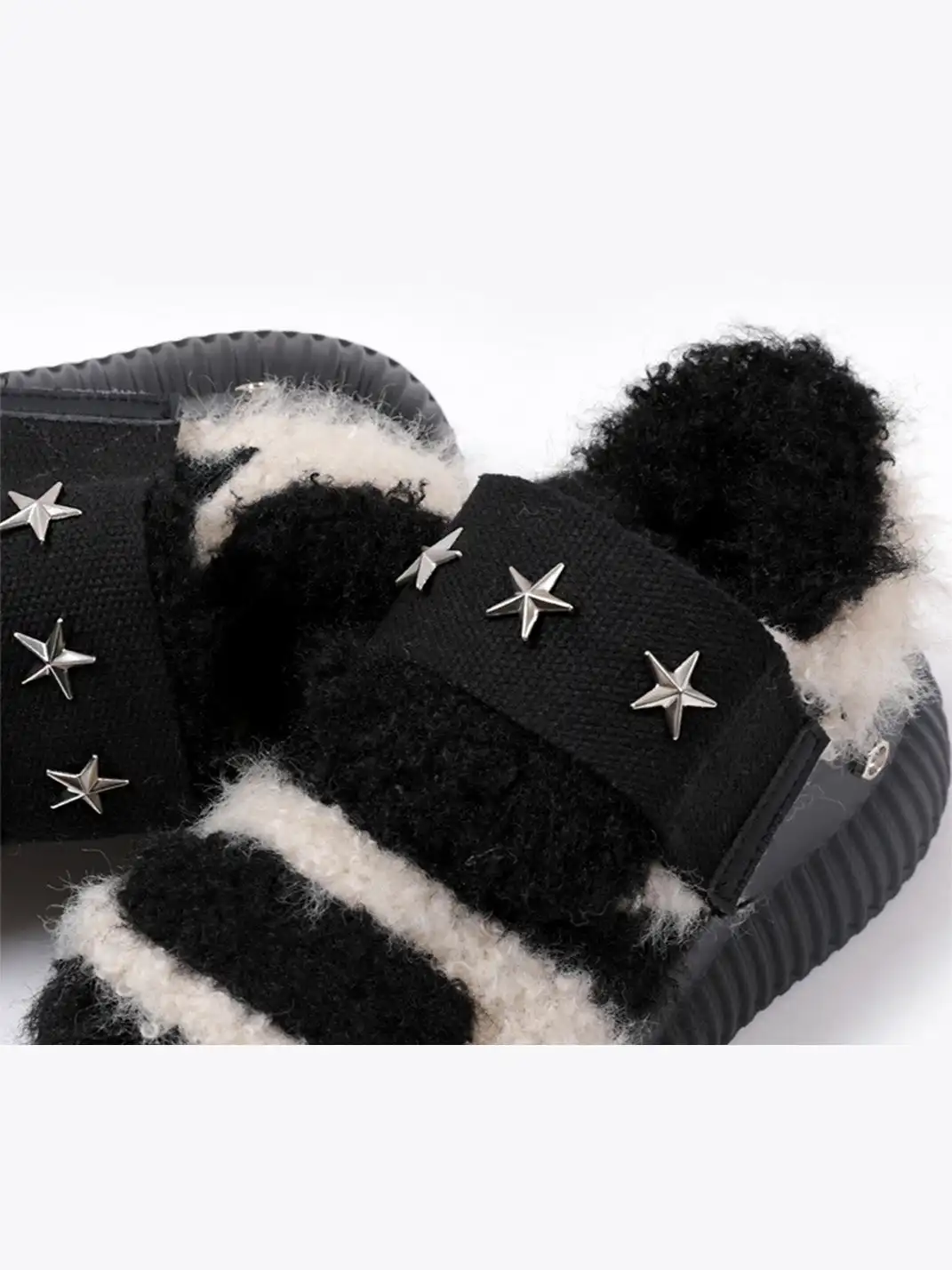 PINJIAHUI | Y2K Platform Fuzzy Star Detail Sneakers