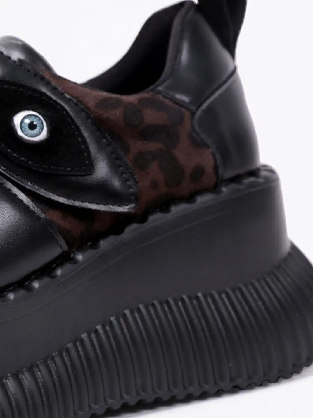 PINJIAHUI | Dark Aesthetic Platform Sneakers with Eye Detail
