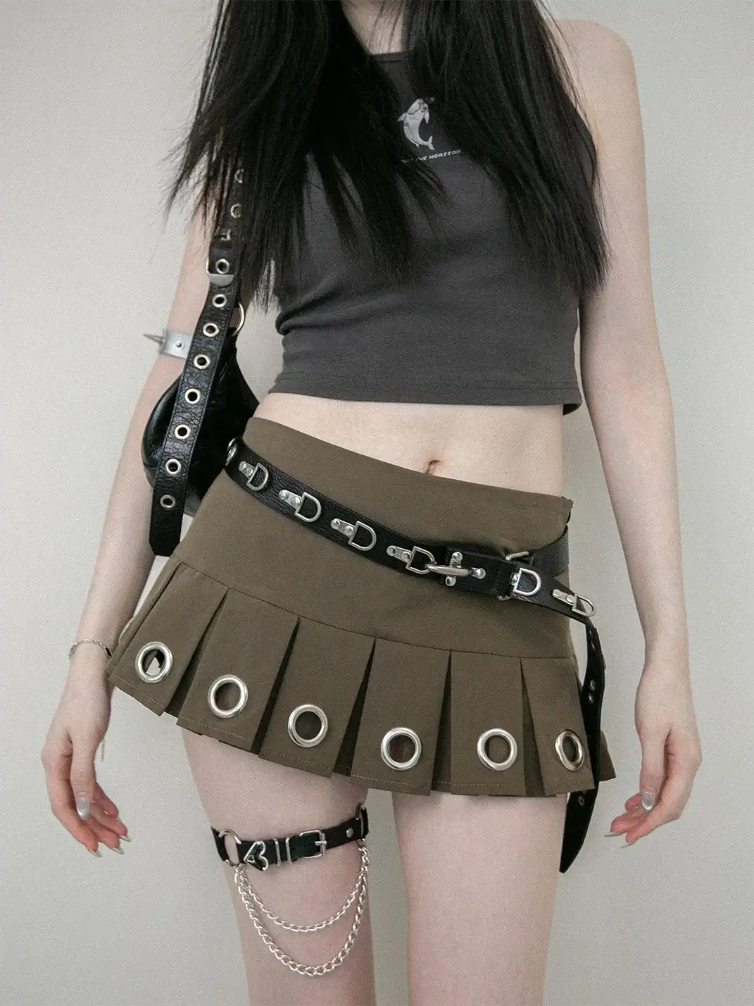 SS2L | Punk Y2K Metal Chain Heart Buckle Thigh Strap