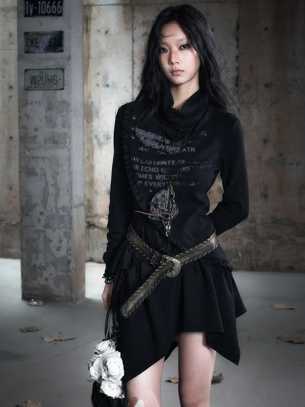 CestNous | Vintage Woven Leather Belt with Floral Buckle