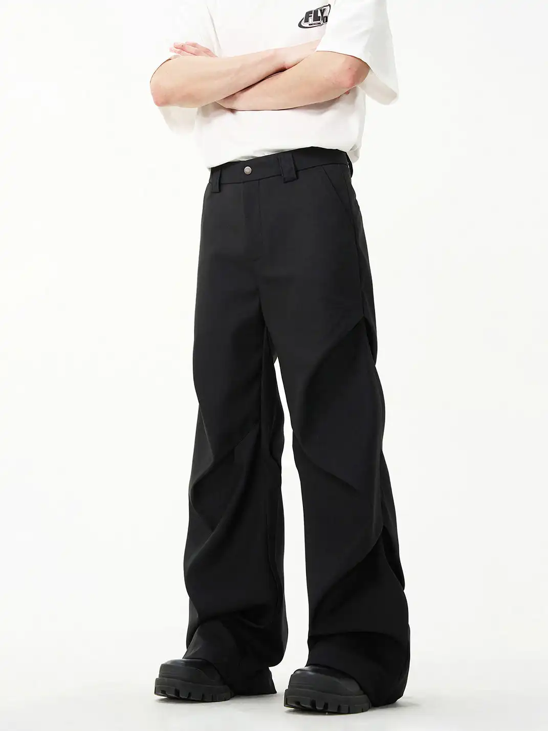 FLYOFF | High-End Wrinkled Black Slacks