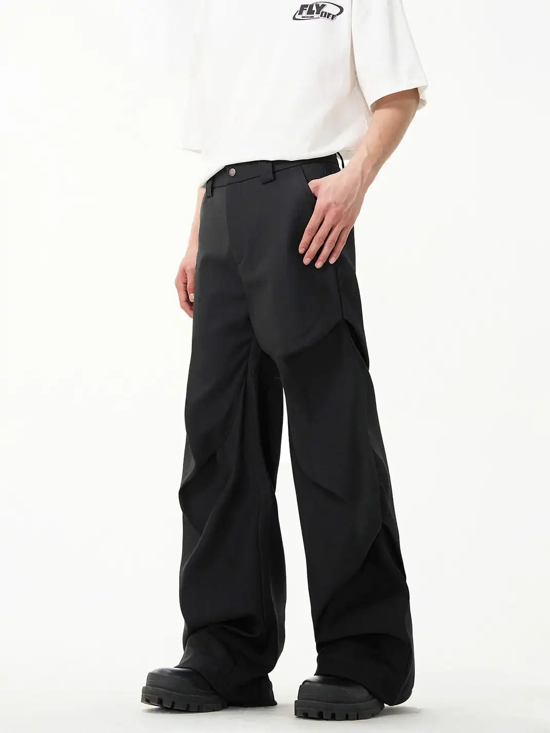 FLYOFF | High-End Wrinkled Black Slacks