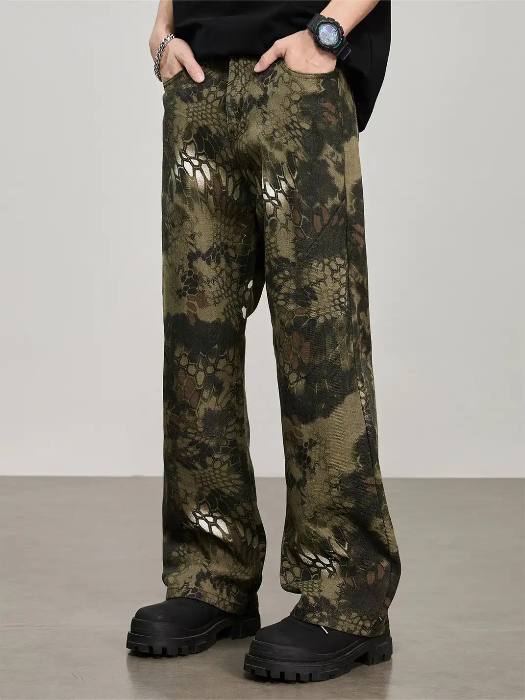 GURBAKS | Men's Camouflage Floral Straight-Leg Jeans
