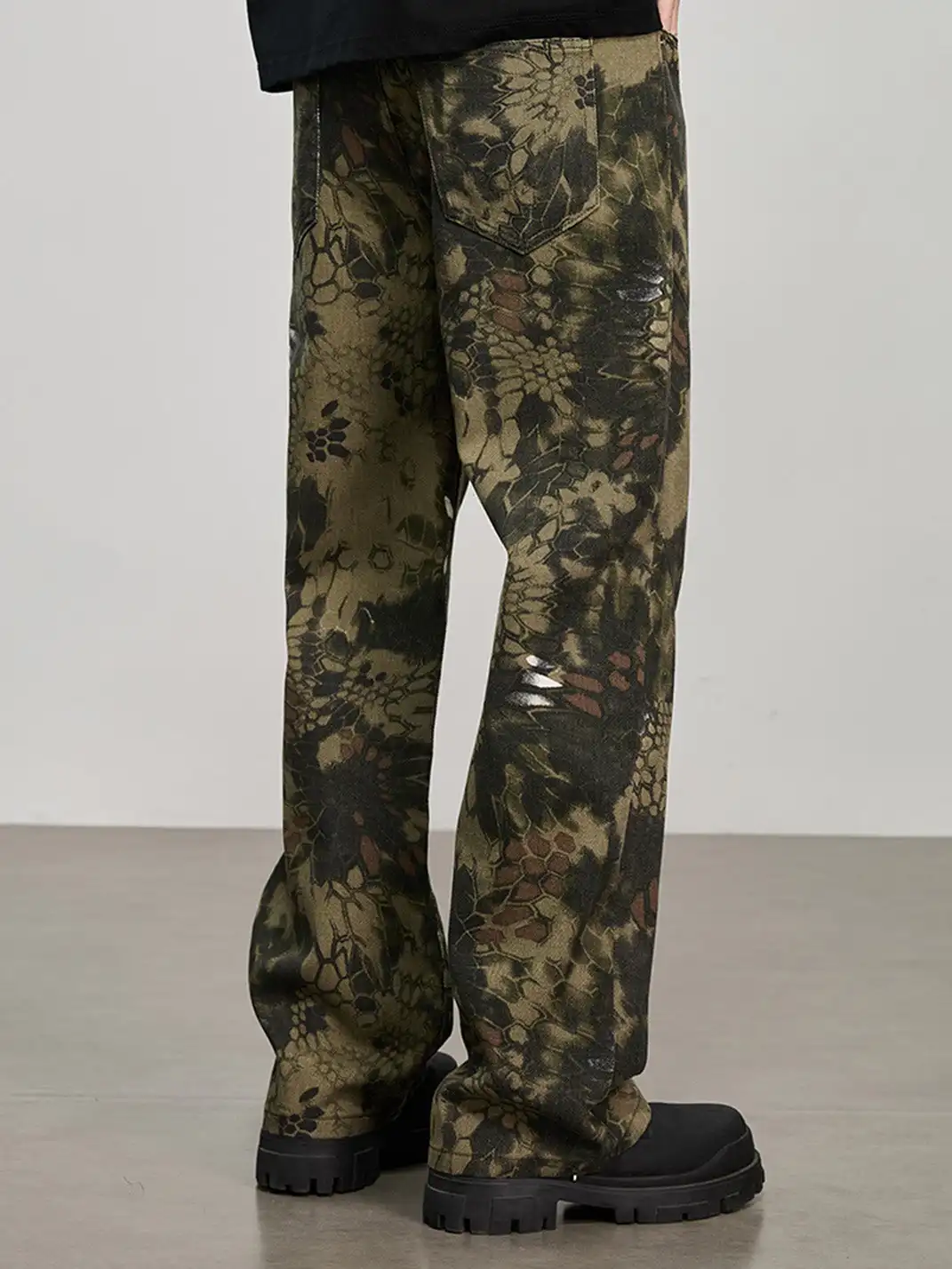 GURBAKS | Men's Camouflage Floral Straight-Leg Jeans