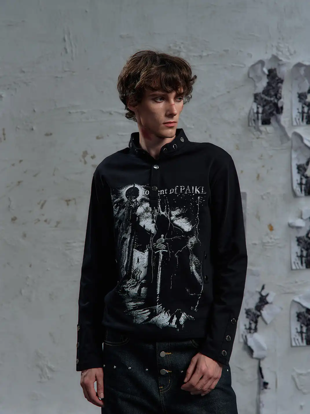 PAIKI | Print Henley Long Sleeve Sweatshirt