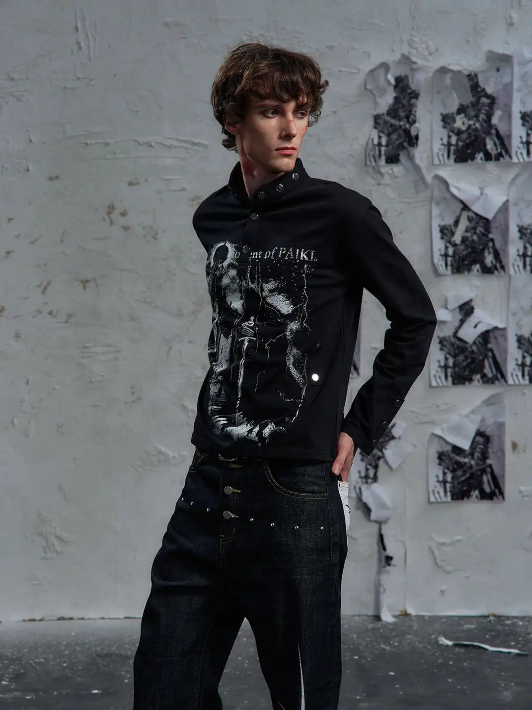 PAIKI | Print Henley Long Sleeve Sweatshirt