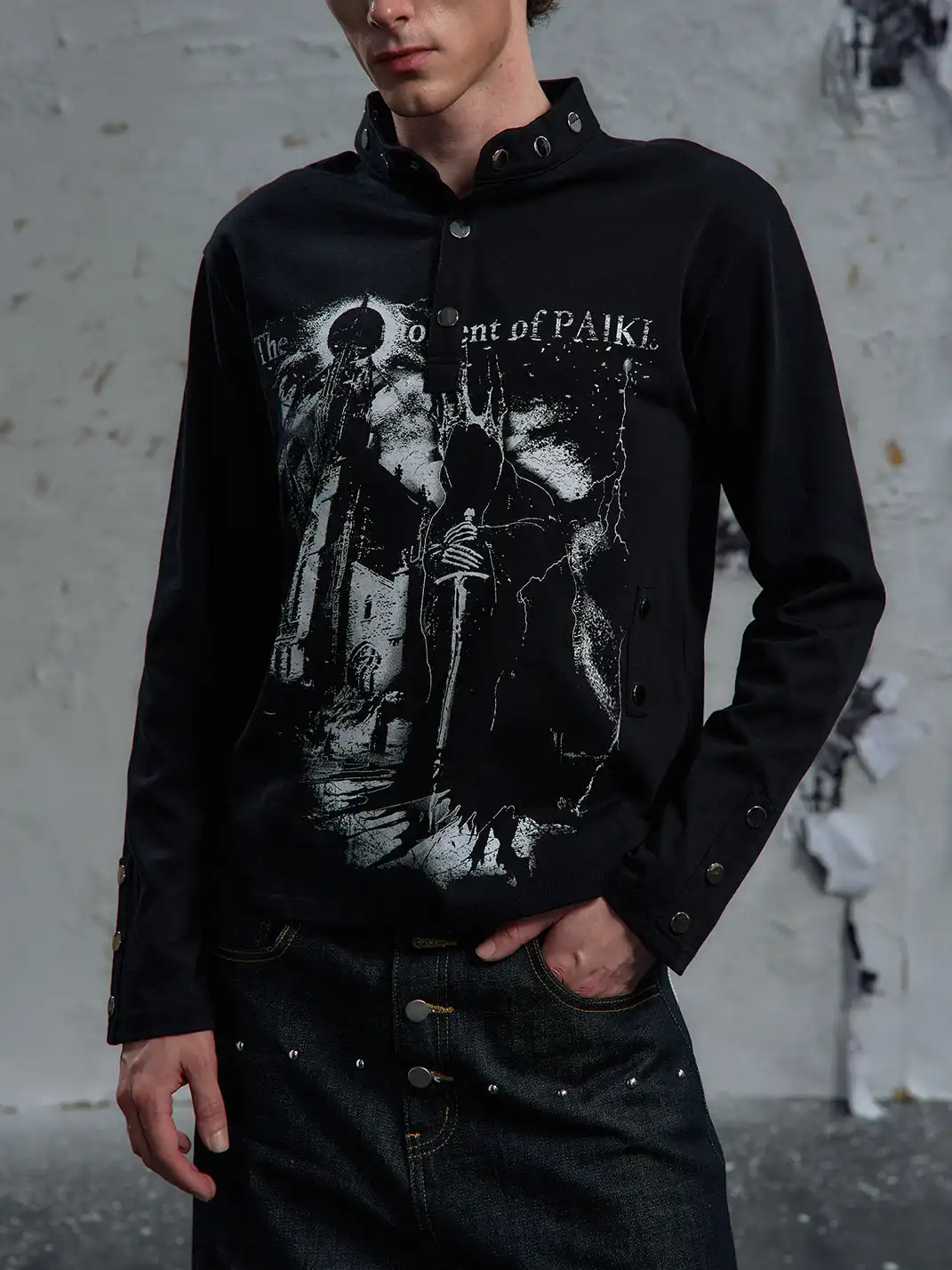 PAIKI | Print Henley Long Sleeve Sweatshirt