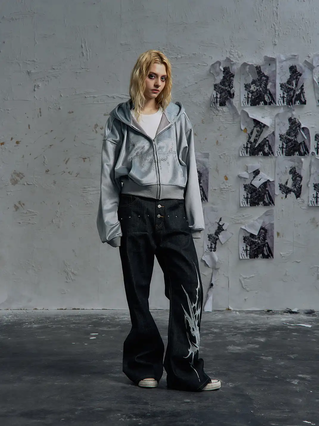 PAIKI | Light Sorcerer Zip-Up Velvet Hoodie