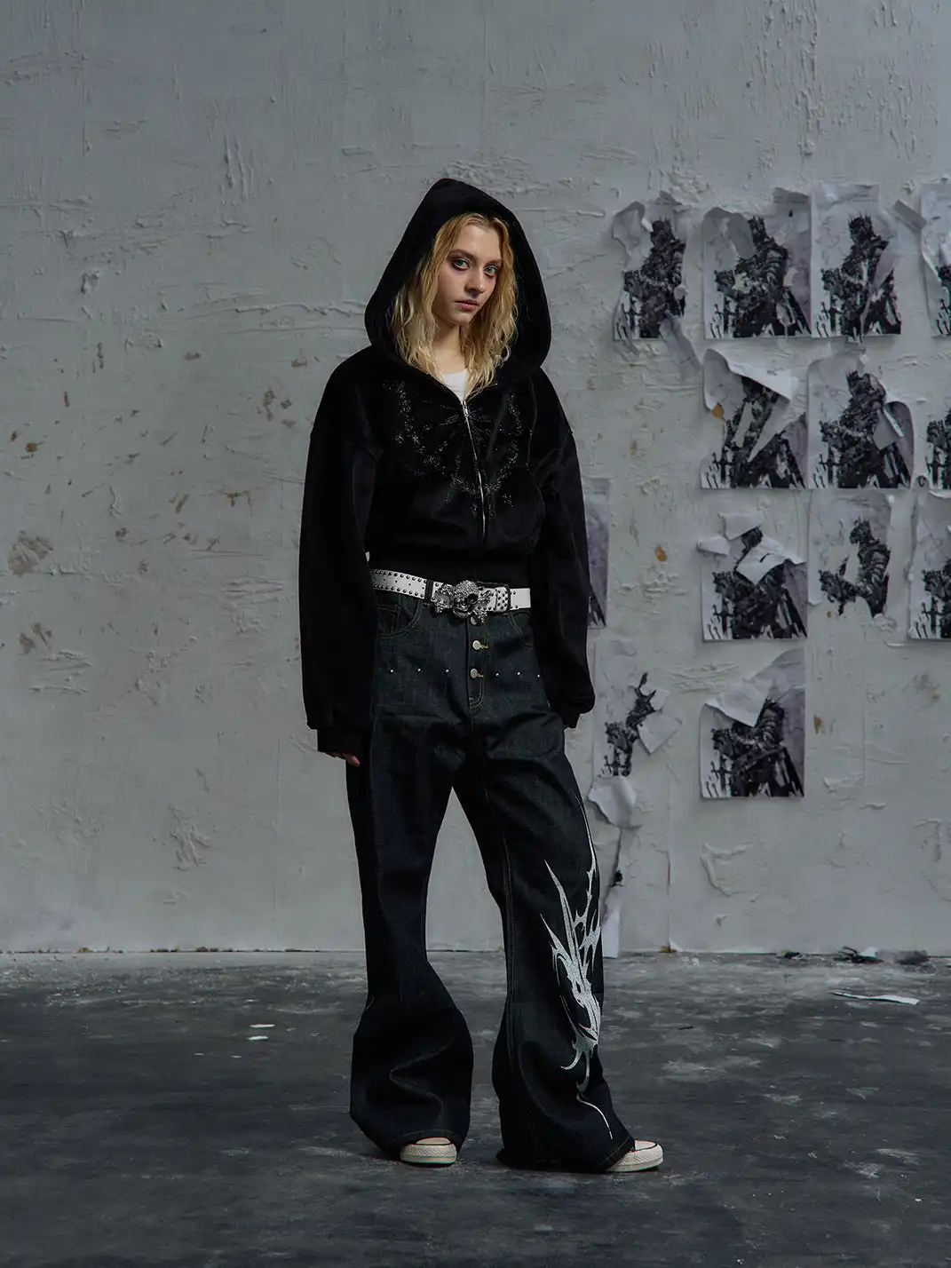 PAIKI | Light Sorcerer Zip-Up Velvet Hoodie