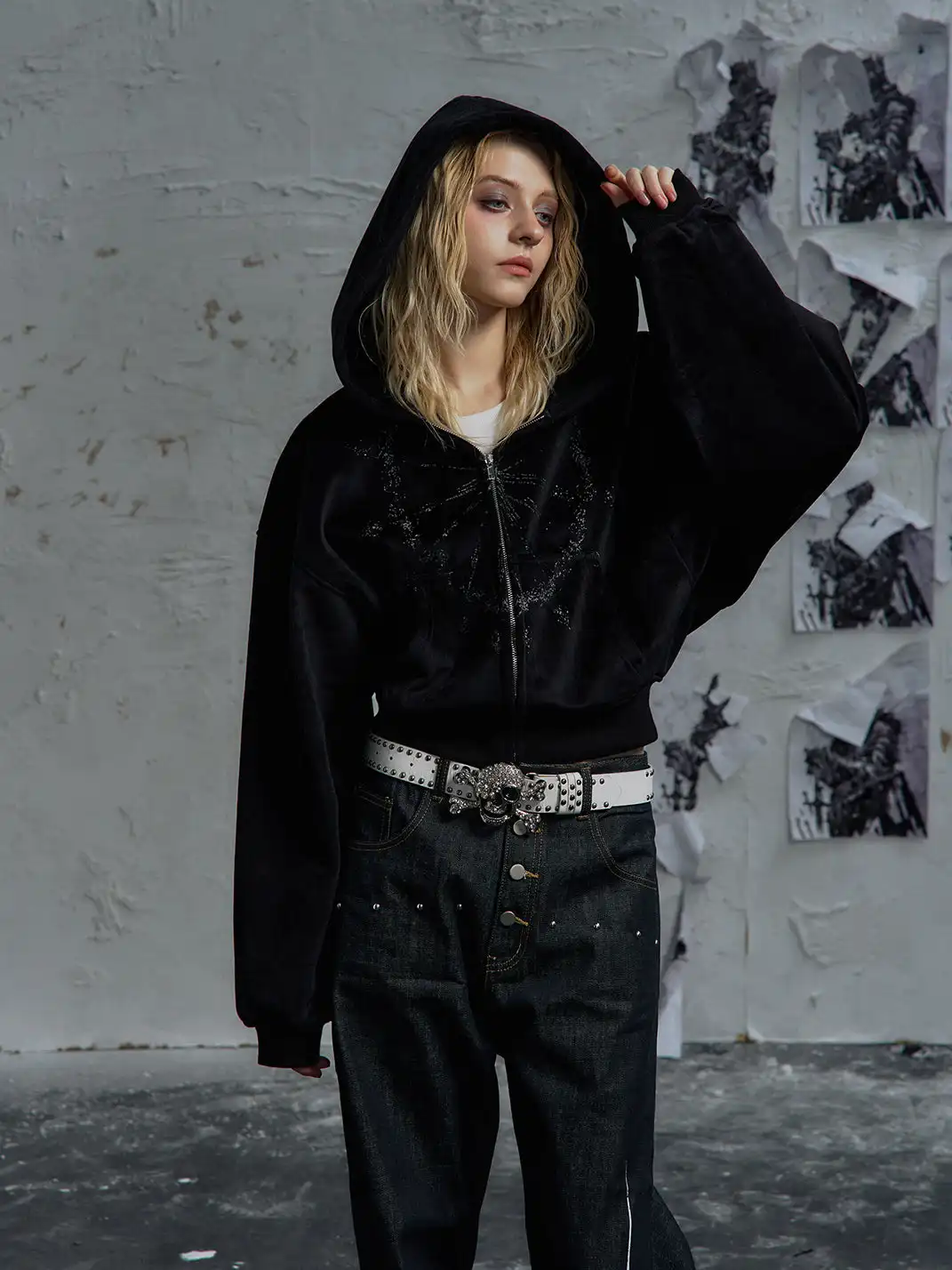 PAIKI | Light Sorcerer Zip-Up Velvet Hoodie