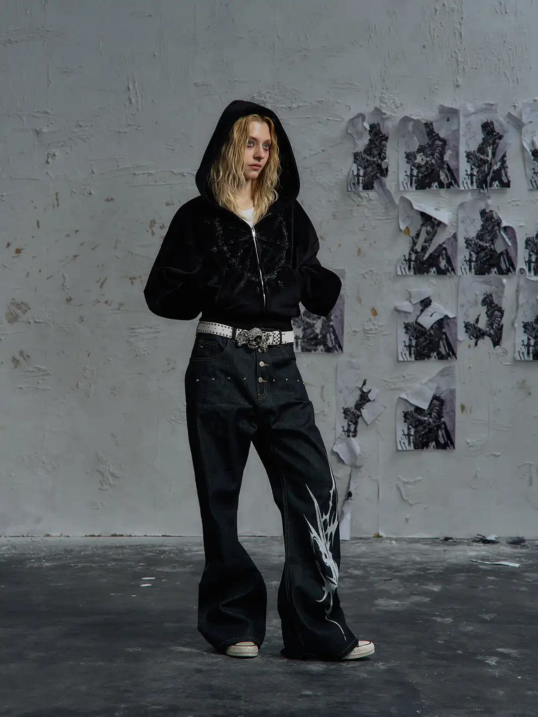 PAIKI | Light Sorcerer Zip-Up Velvet Hoodie