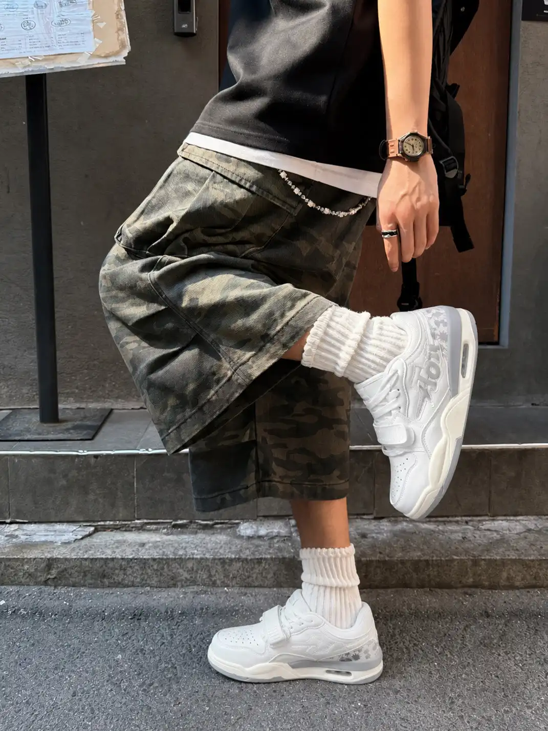 TALKING TOM | Basketball-Inspired Casual Sneakers
