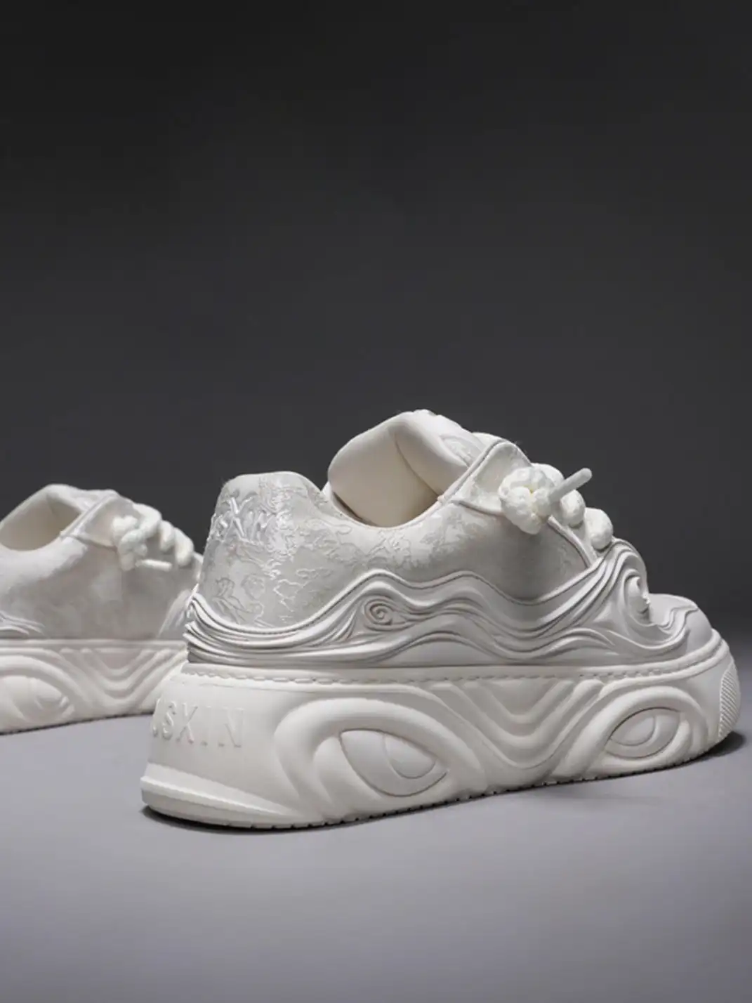 SGSX | Yunli Embroidered Platform Sneakers