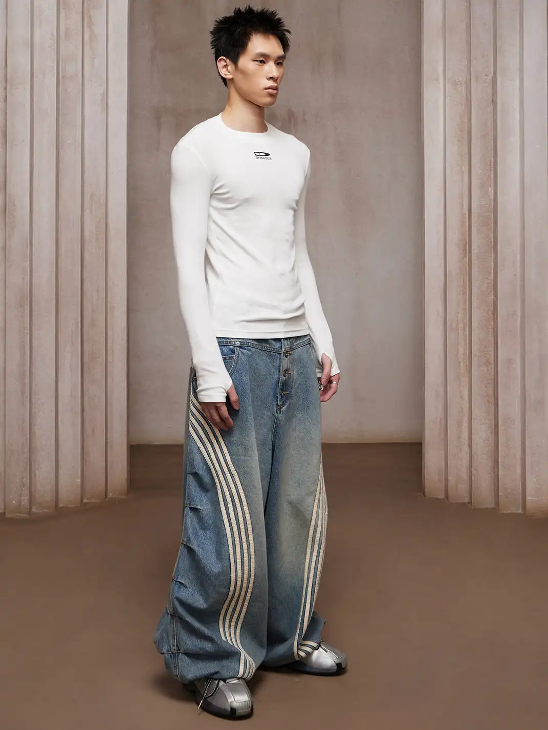 DND4DES | Retro-style Pleated White Striped Trousers