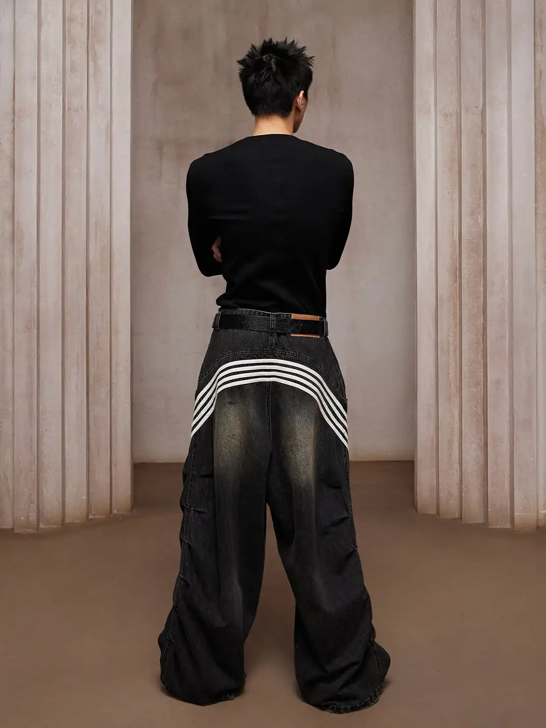 DND4DES | Retro-style Pleated White Striped Trousers