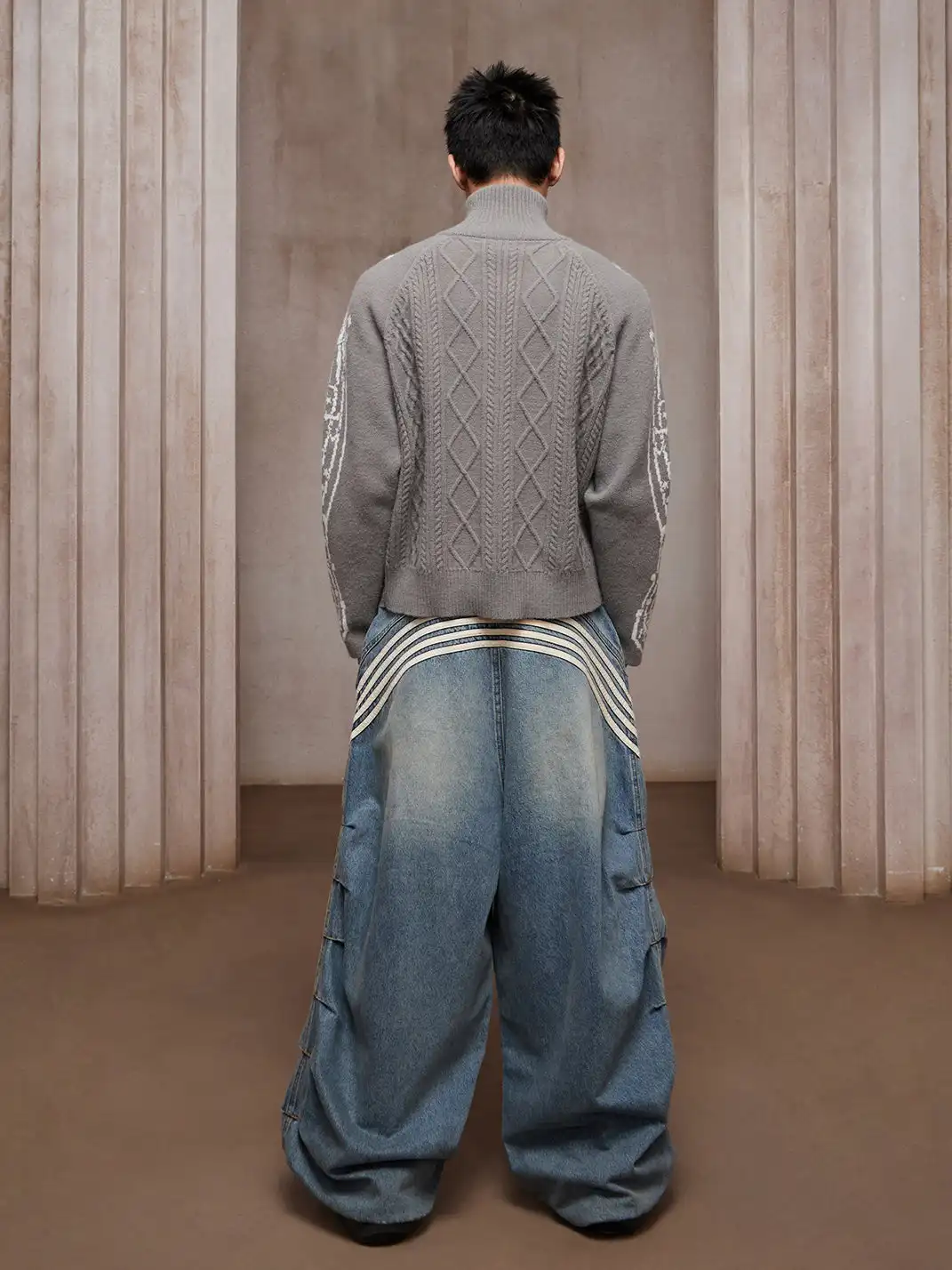 DND4DES | Retro-style Pleated White Striped Trousers