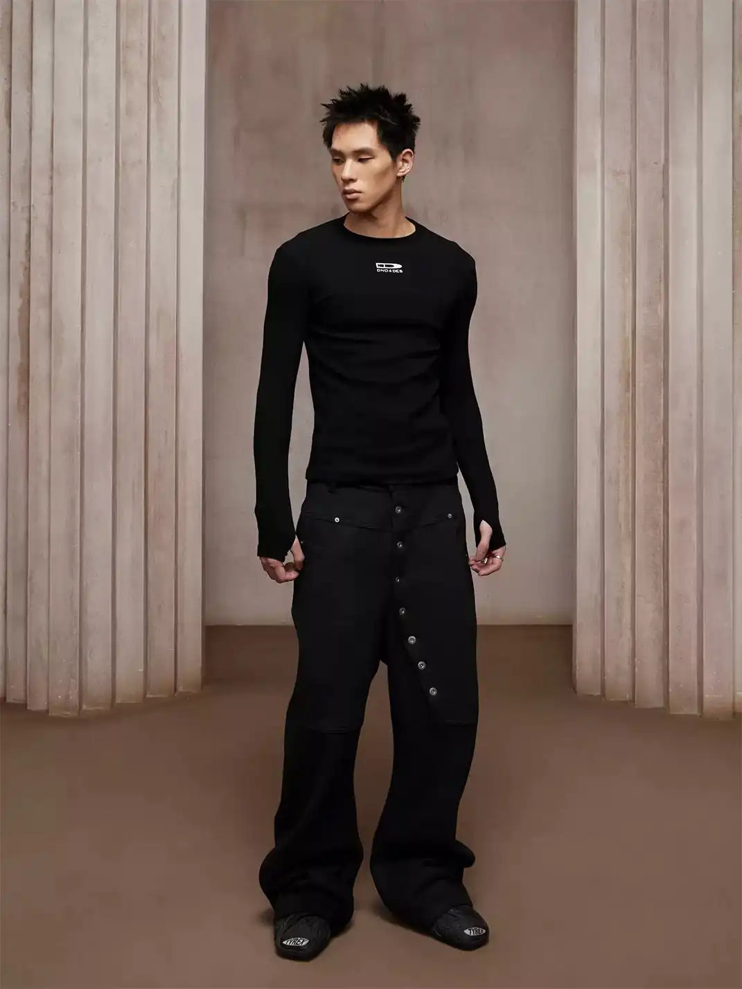 DND4DES | Street Bullet Logo Print Ribbed Slim-Fit Long Sleeve T-Shirt