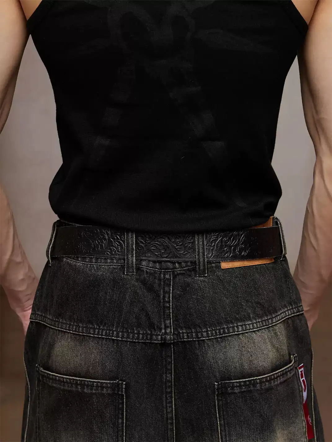 DND4DES | Vintage Honeysuckle Pattern Leather Belt