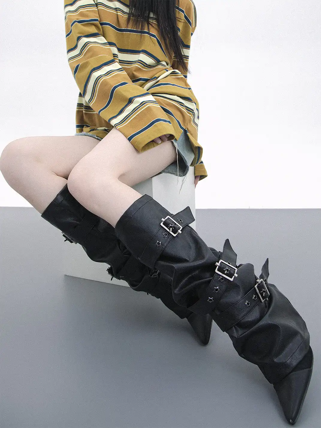 SS2L | Rivet Buckle Strap Punk Chic Leather Leg Warmers