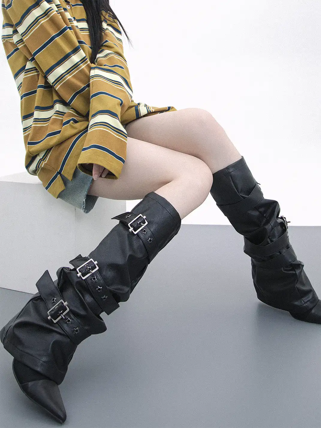 SS2L | Rivet Buckle Strap Punk Chic Leather Leg Warmers