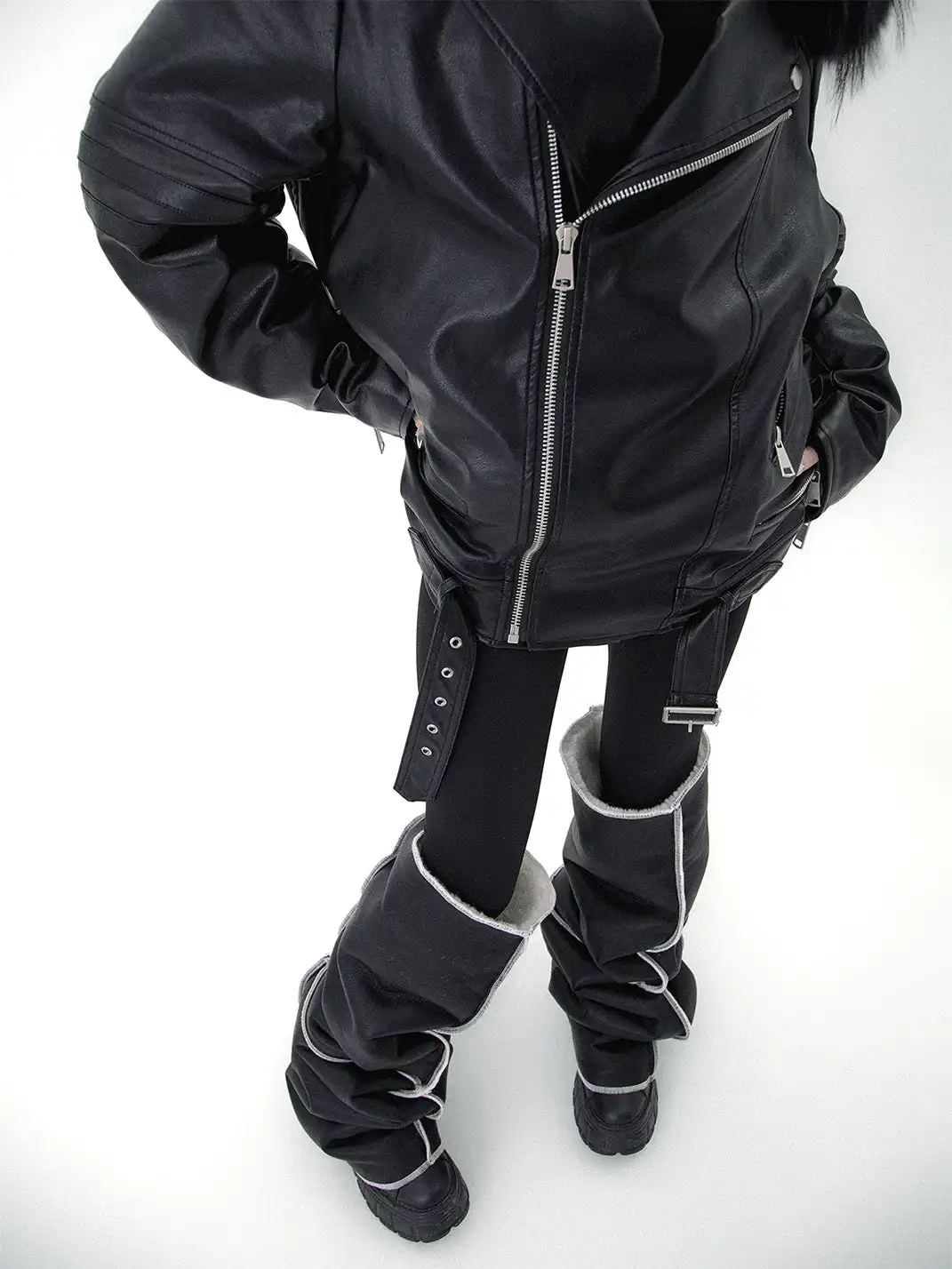 SS2L | Black Leather Piping Design Leg Warmers