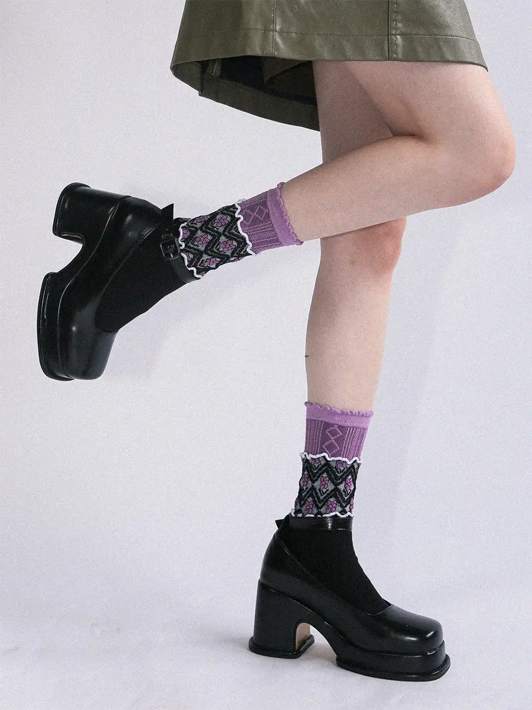 SS2L | Layered Splicing Ruffle Floral Mid-Calf Socks