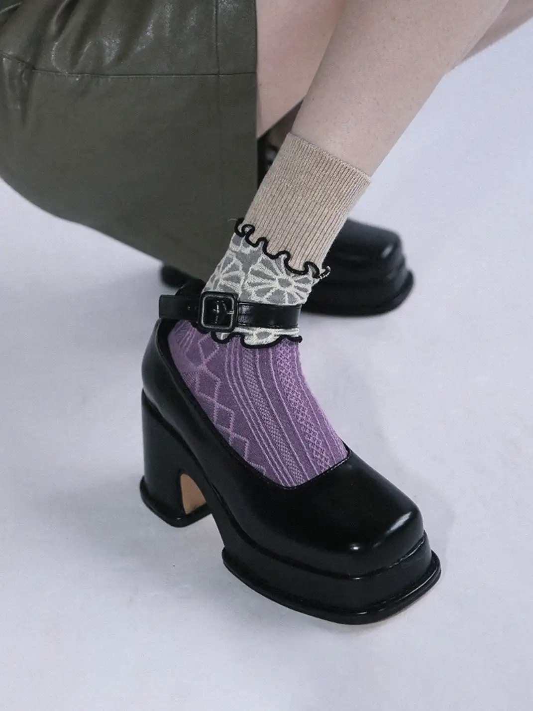 SS2L | Layered Splicing Ruffle Floral Mid-Calf Socks
