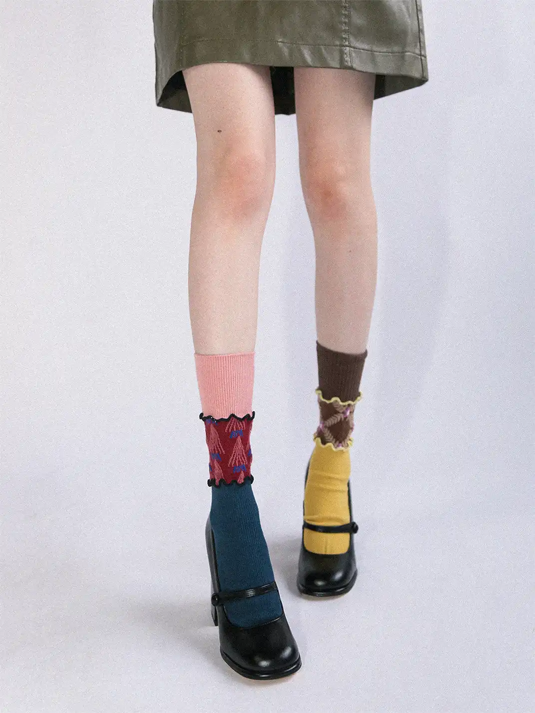 SS2L | Layered Splicing Ruffle Floral Mid-Calf Socks