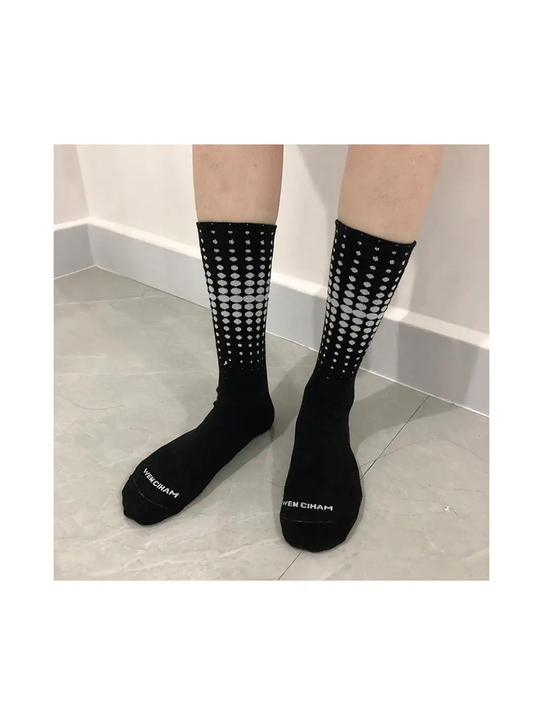SS2L | Gradient Polka Dot Lightning Mid-Calf Socks