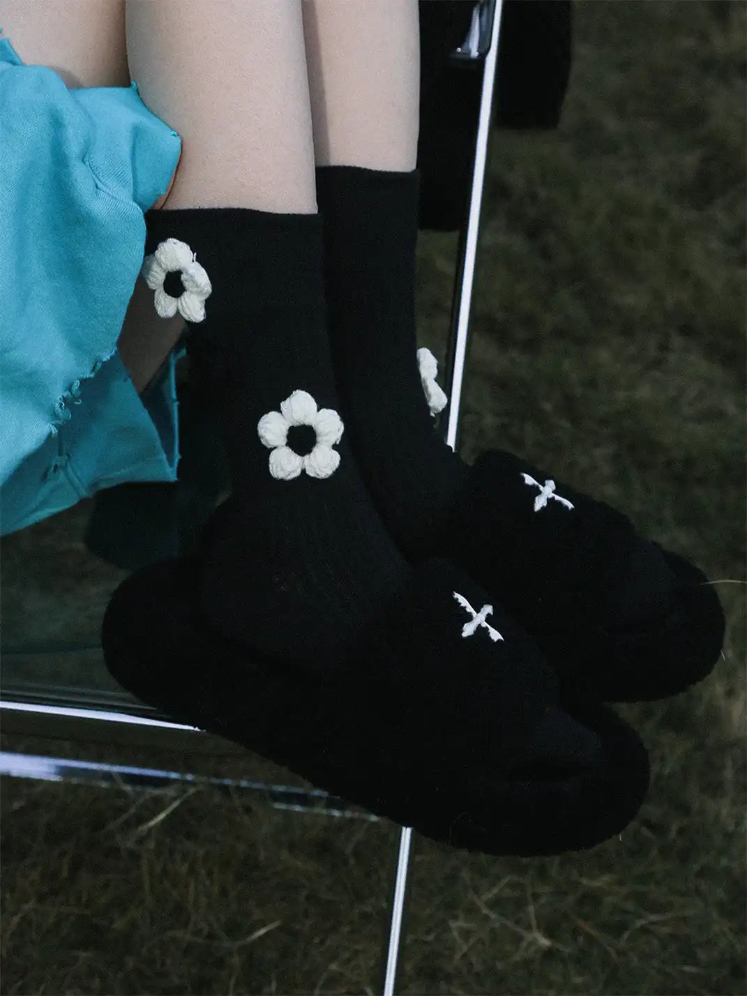 SS2L | Handmade 3D Flower Mid-Calf Socks