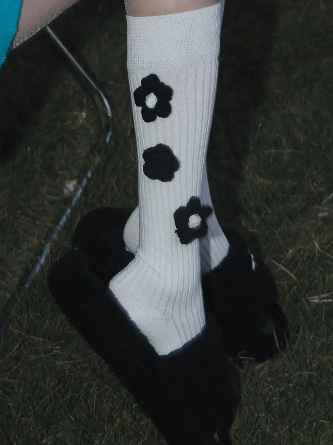SS2L | Handmade 3D Flower Mid-Calf Socks
