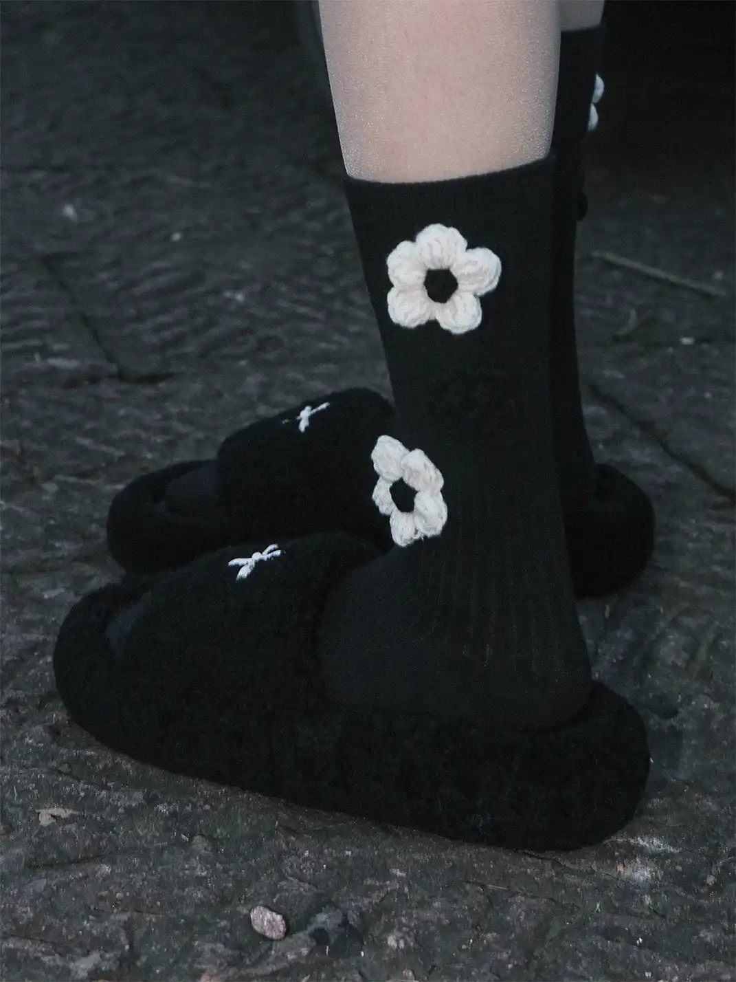 SS2L | Handmade 3D Flower Mid-Calf Socks