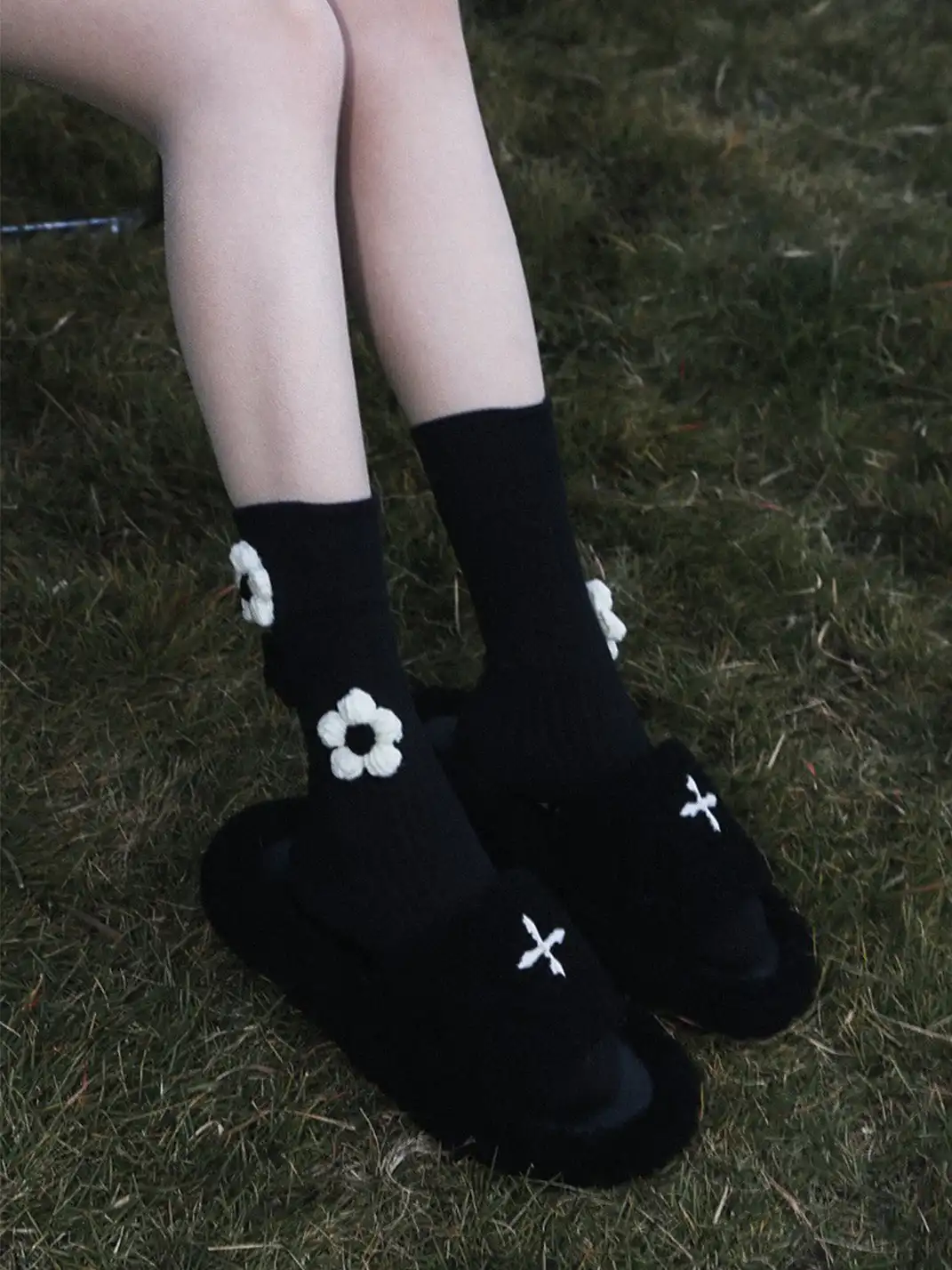 SS2L | Handmade 3D Flower Mid-Calf Socks