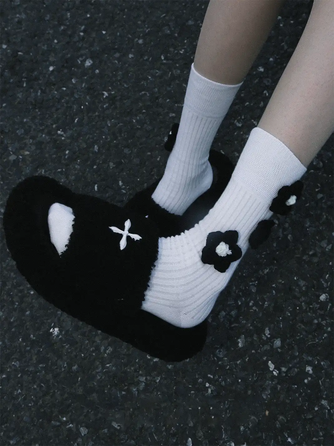 SS2L | Handmade 3D Flower Mid-Calf Socks