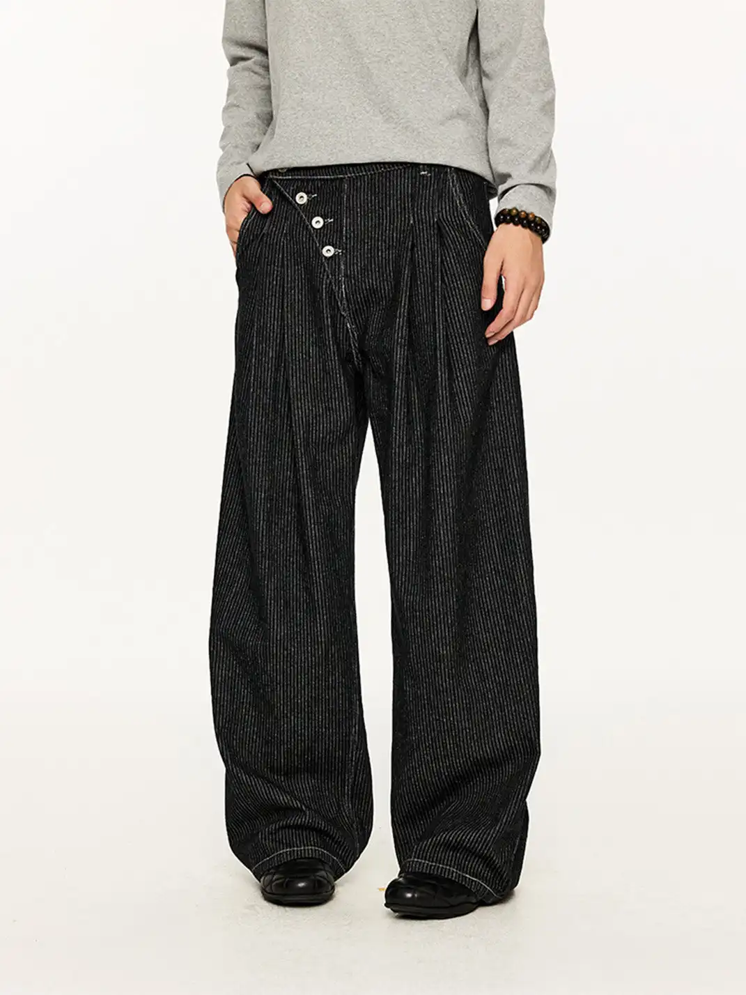 KREATE | Striped Pleated Wide-Leg Denim Pants