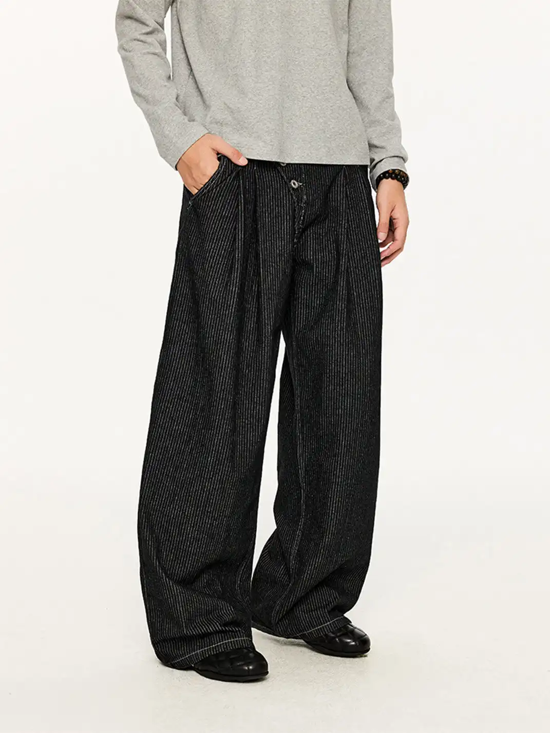 KREATE | Striped Pleated Wide-Leg Denim Pants