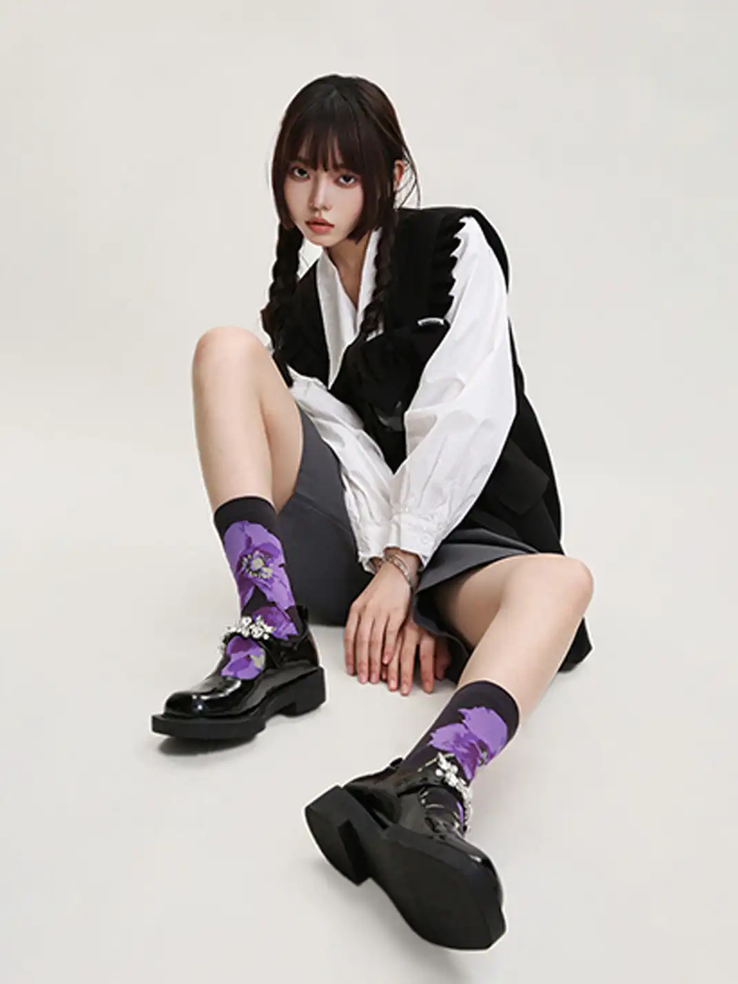Renaissance | Vintage Floral Patterned Mid-Calf Socks