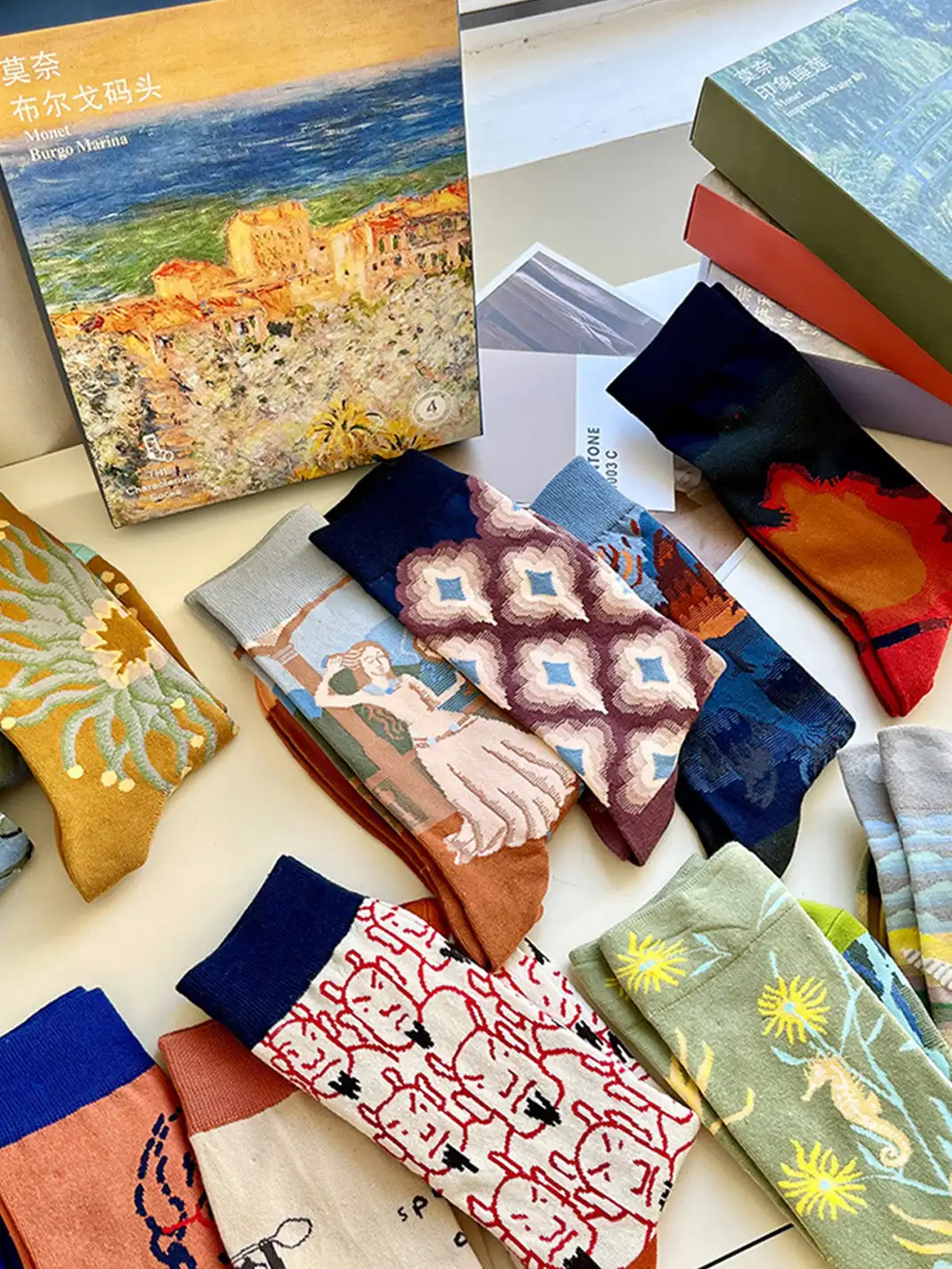 CORRYDELAAN | Four Pairs Art-Inspired Featuring Classic Paintings Socks