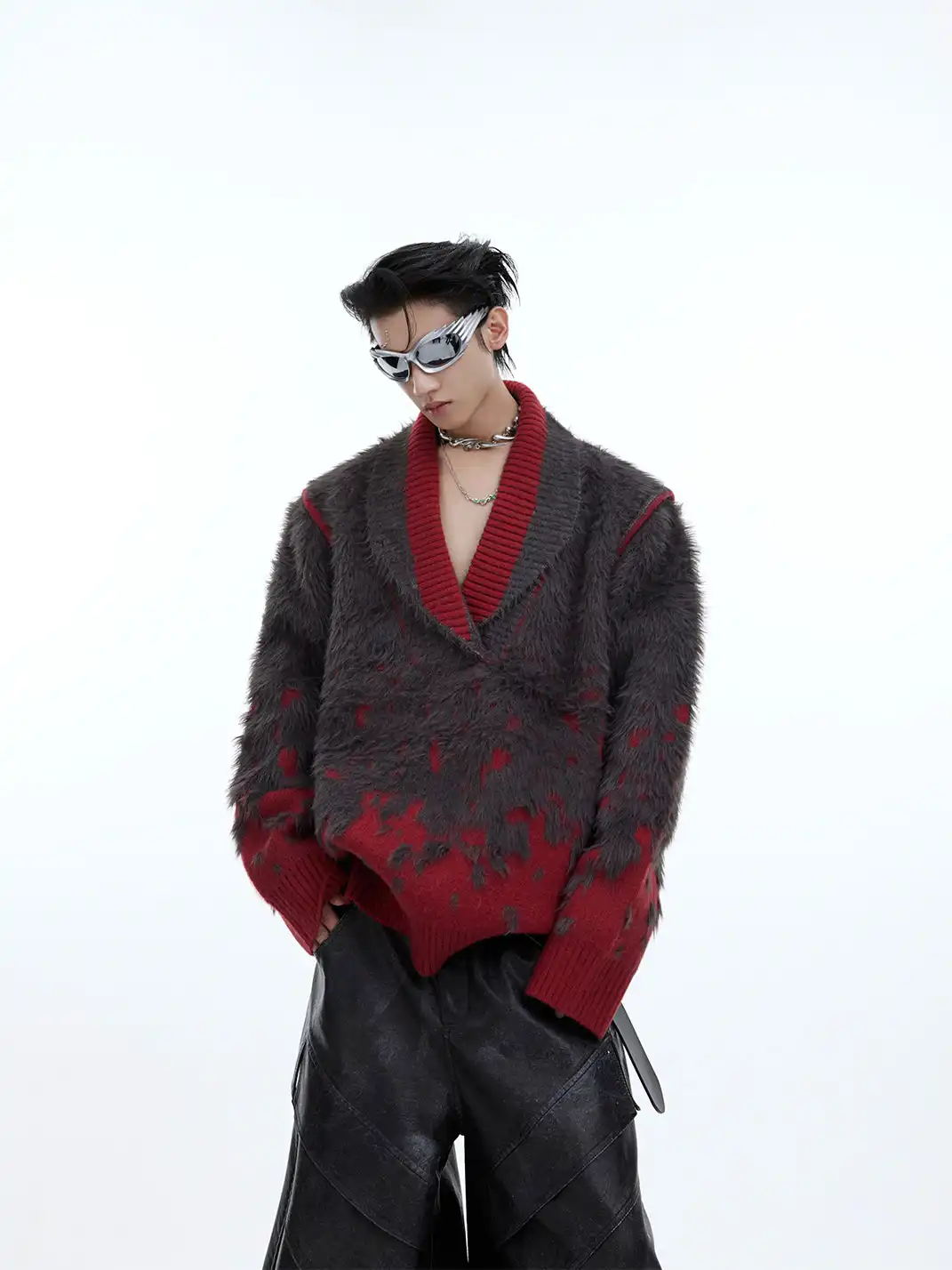 ArguE CulturE | Gradient V-Neck Faux Fur Sweater