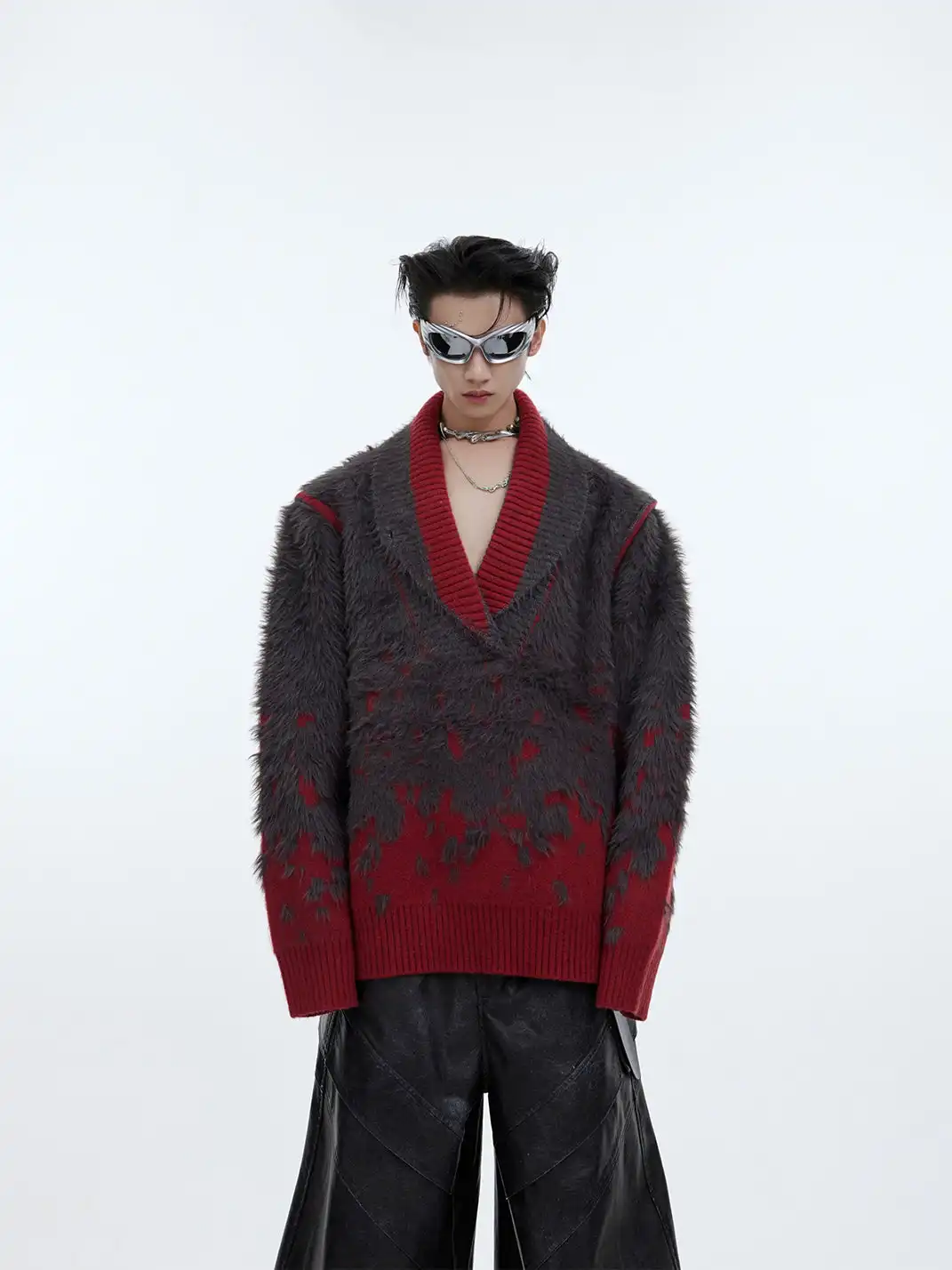 ArguE CulturE | Gradient V-Neck Faux Fur Sweater