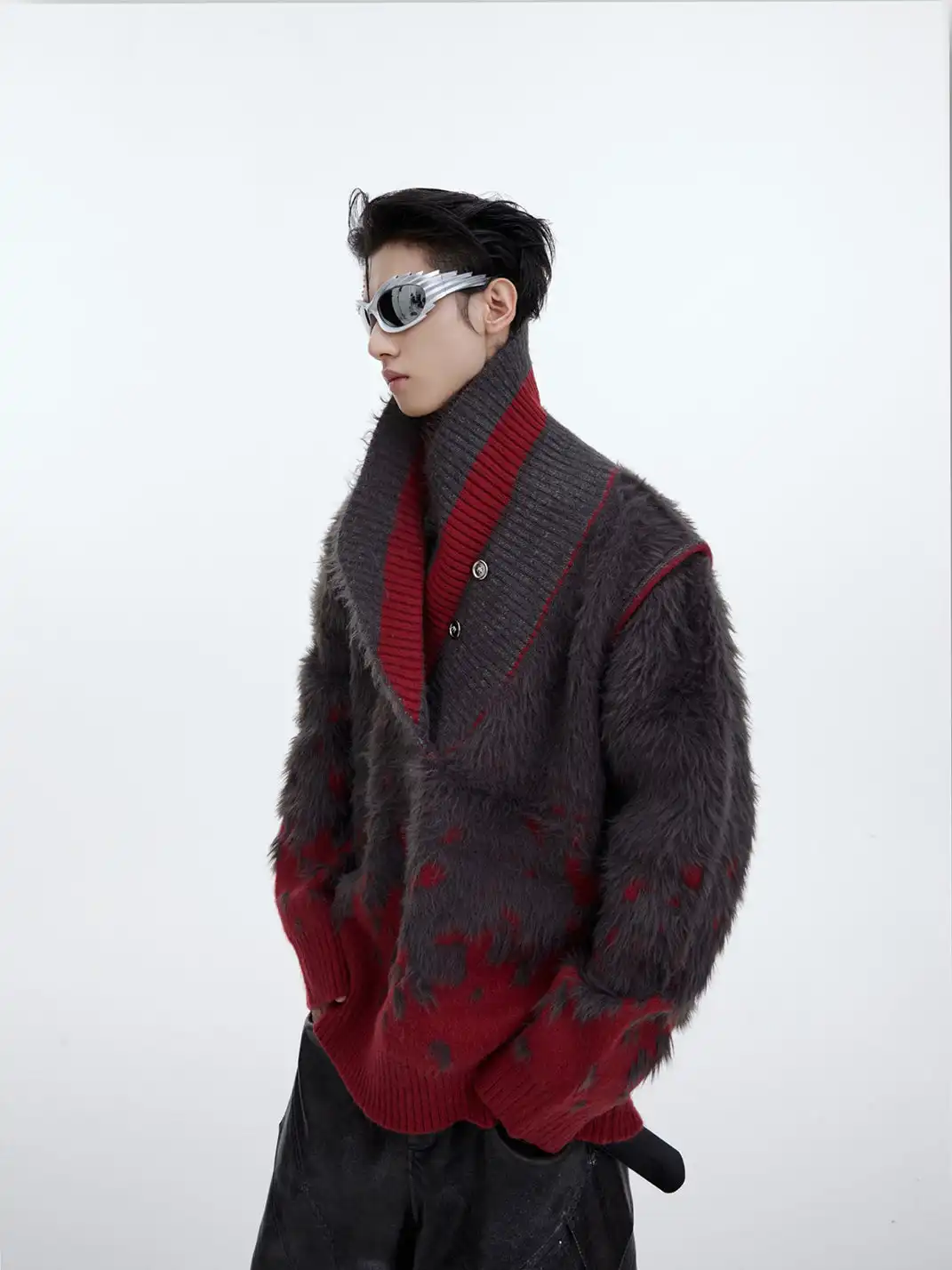 ArguE CulturE | Gradient V-Neck Faux Fur Sweater