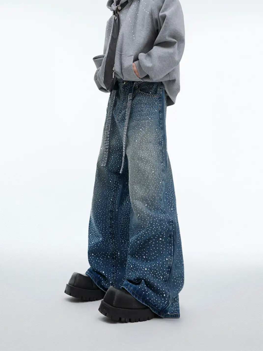 ArguE CulturE | Vintage Rhinestone Washed Denim Jeans